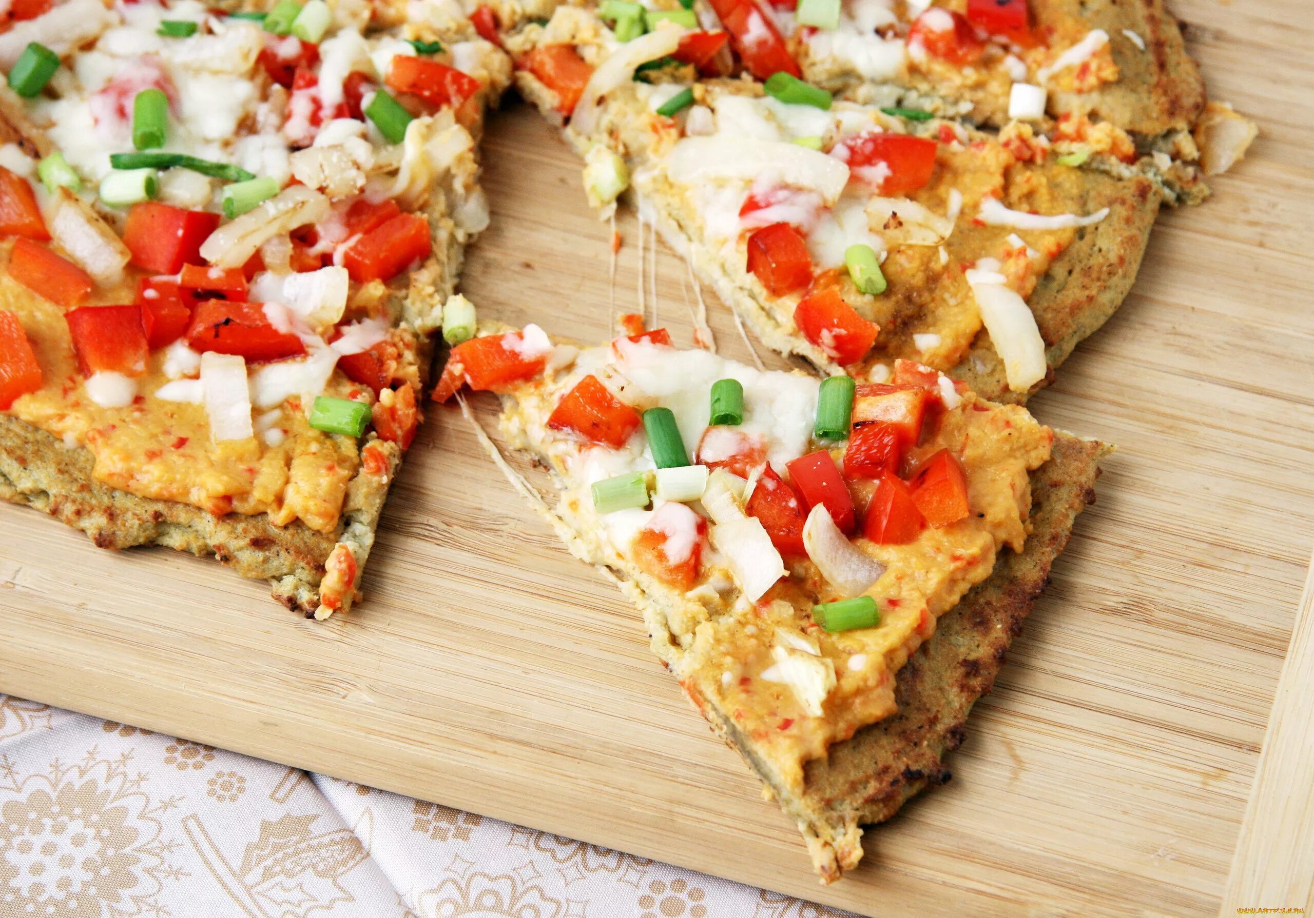 Пицца с куриной грудкой. Пицца с цукини. Пп тесто для пиццы. Пп тесто для пиццы. Пп тесто для пиццы.