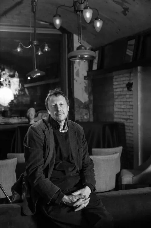 Кэри грант его девушка пятница. Бистро медичи итальянское. Приключения мистера уолтера 1940. Израиль тель авив бульвар ротшильда. Бистро ротшильд.