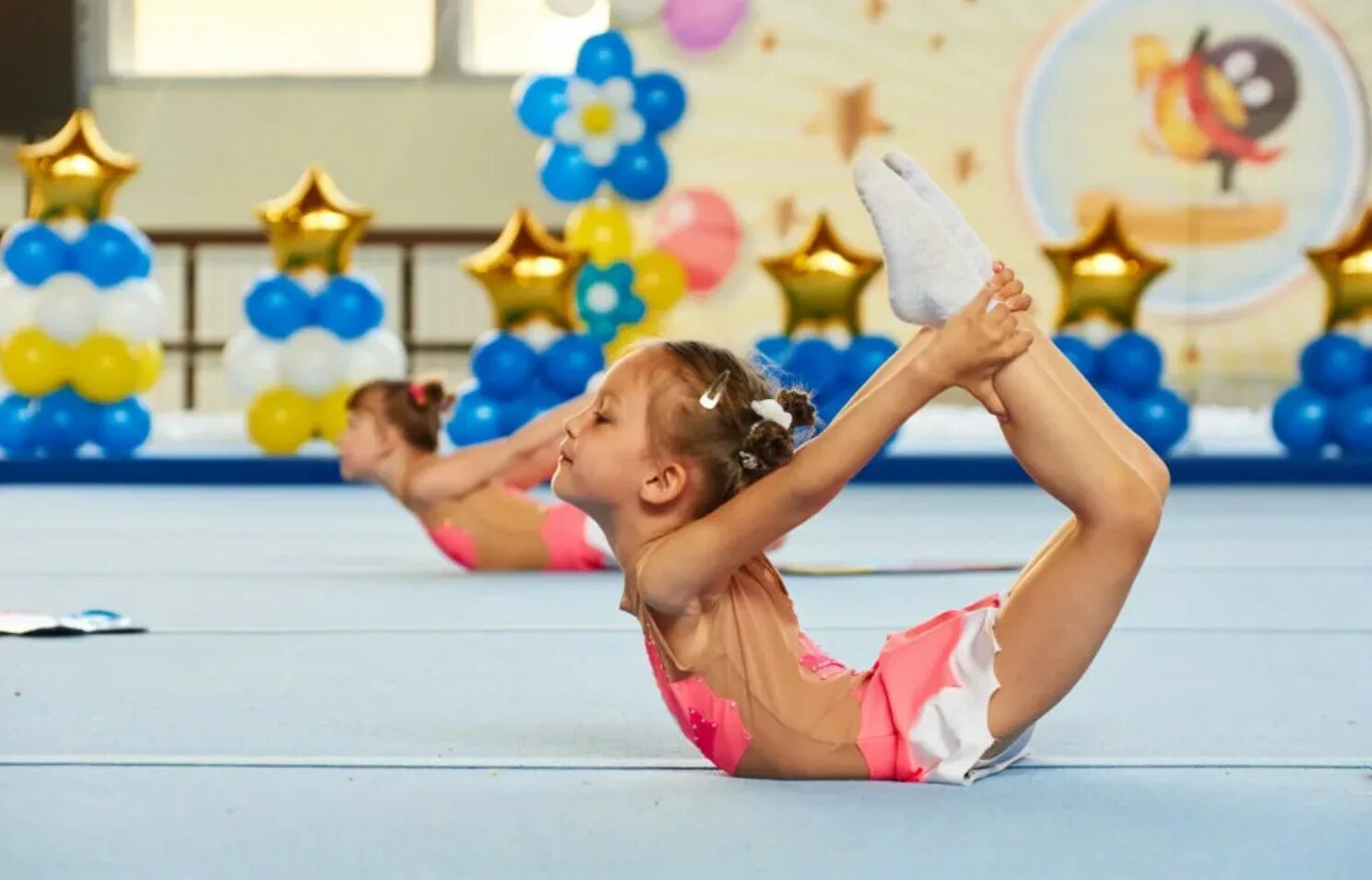 Спорт для ребенка 3. Гимнастика для детей. Художественная гимнастика дети. Гимнастические занятия для детей. Элементы гимнастики для детей.