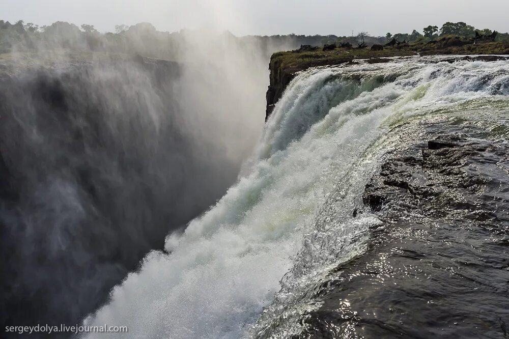 Самый большой водопад в Африке. Самый большой водопад Уэльса.