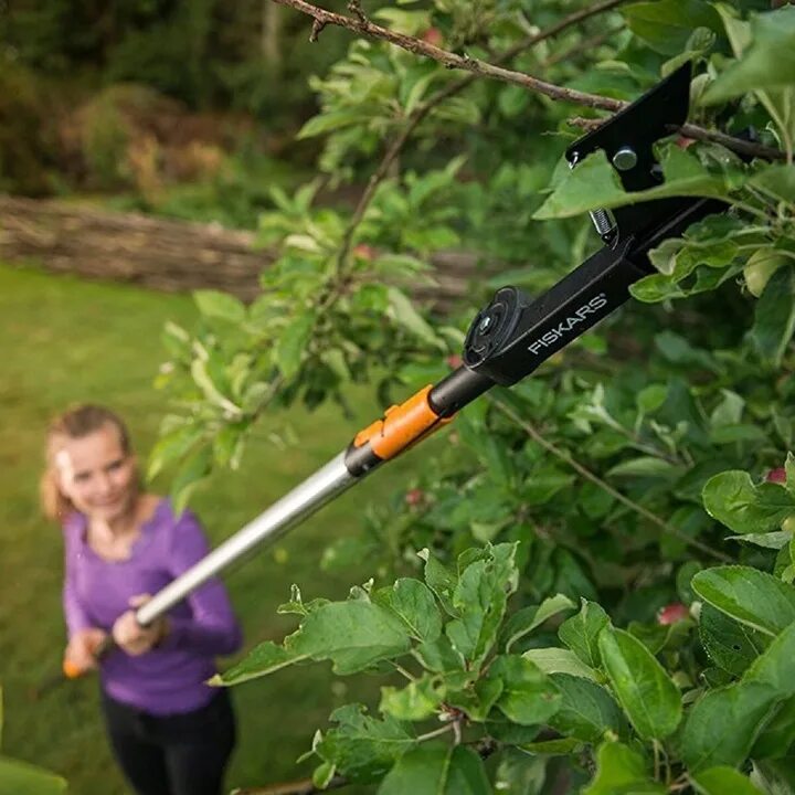 Удлиняем секатор. Сучкорез fiskars 1001410. Сучкорез fiskars 136525. Секатор Фискарс высоторез. Сучкорез fiskars QUIKFIT универсальный.