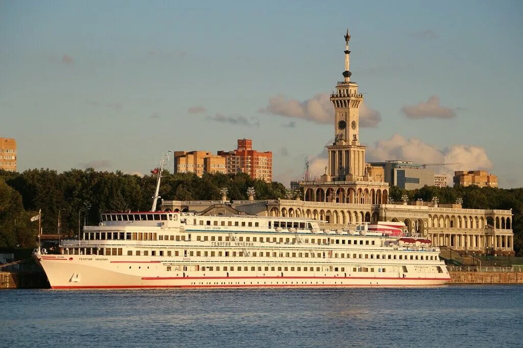 Волга река круиз. Путешествие на теплоходе из москвы. Речной круиз санкт-петербург — валаам. Круизы из москвы сентября. Круизный речной теплоход две столицы.