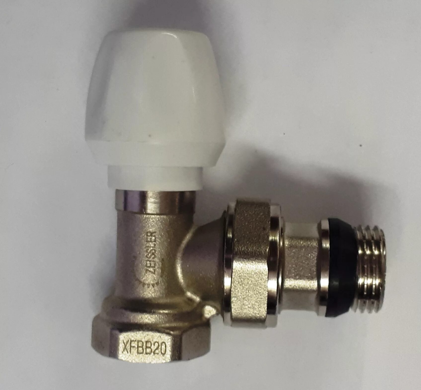 Комплект ручной регулировки для радиатора отопления угловой 1/2" R705K R705KX003
