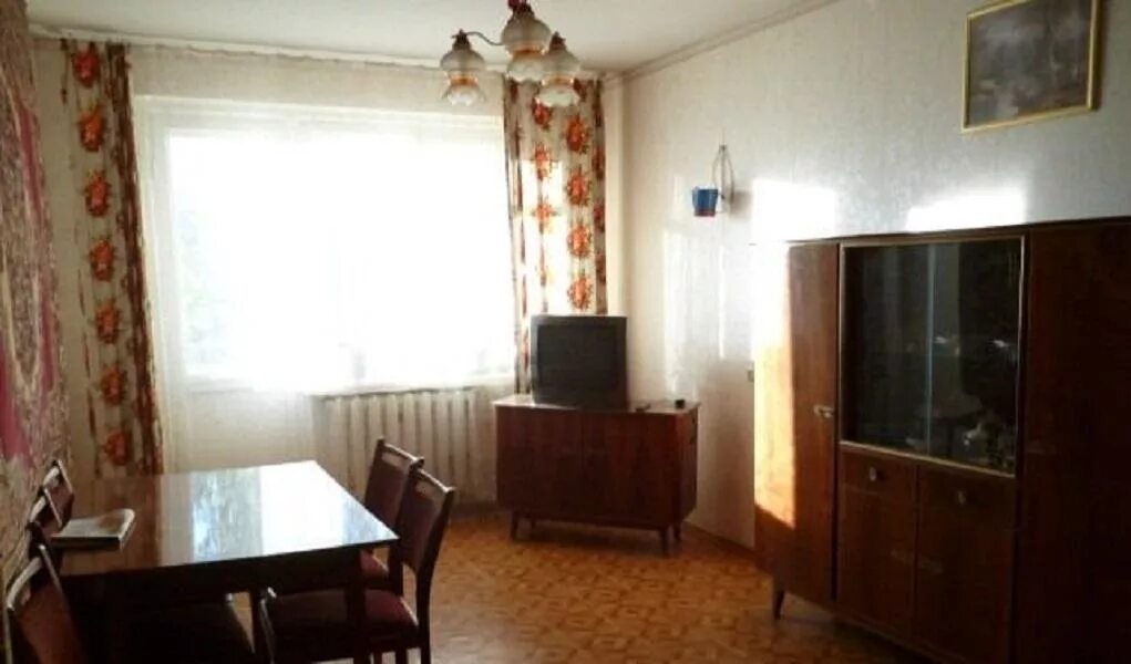 Квартира недорогая. Коллонтай 30 к 2. Комната в квартире обычная. Луговая 86\92. Д ретюнь лужского района ленинградской области.