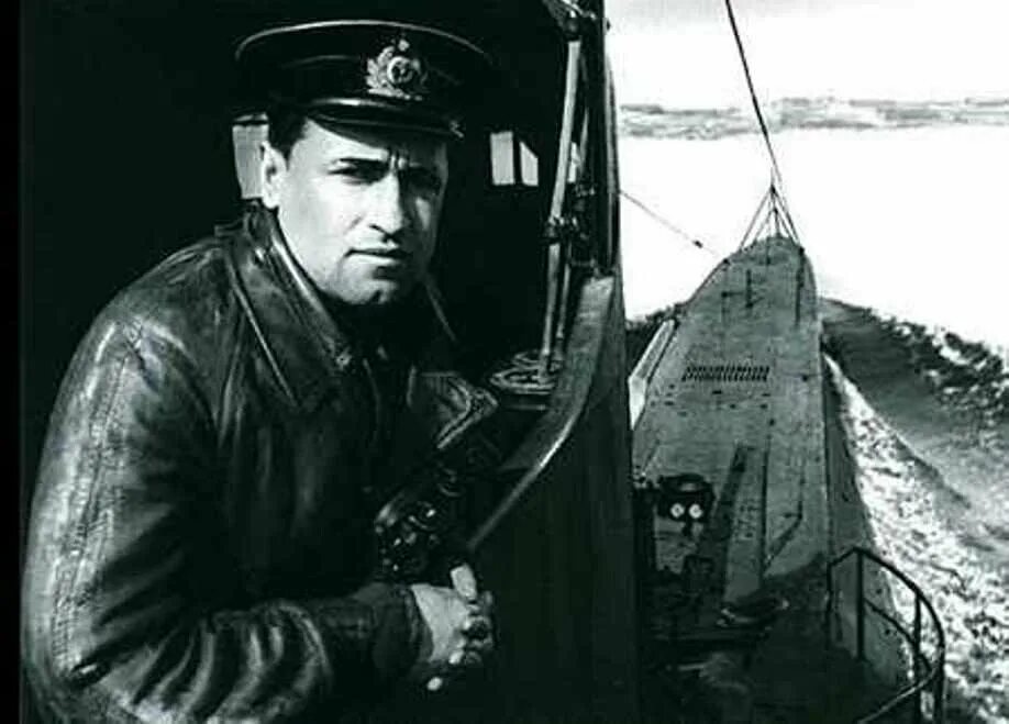 Кто командовал лодкой с 13