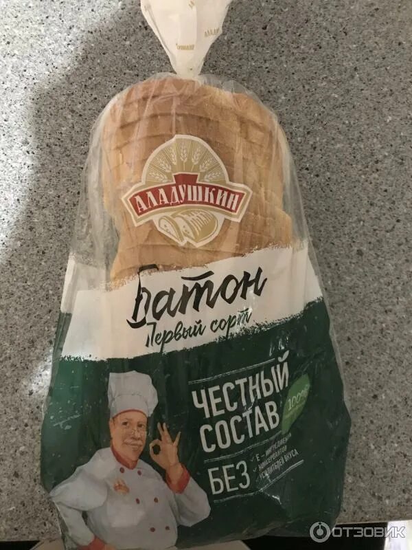 Батон сорт. Батон 1 сорт аладушкин. дарница аладушкин. батон нарезной аладушкин. батон нарезной первого сорта.