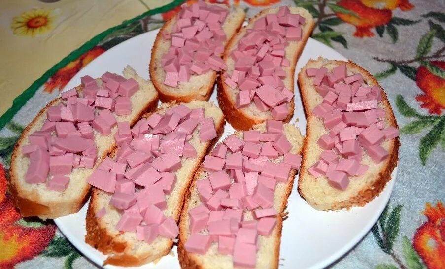 Что можно приготовить из колбасного сыра