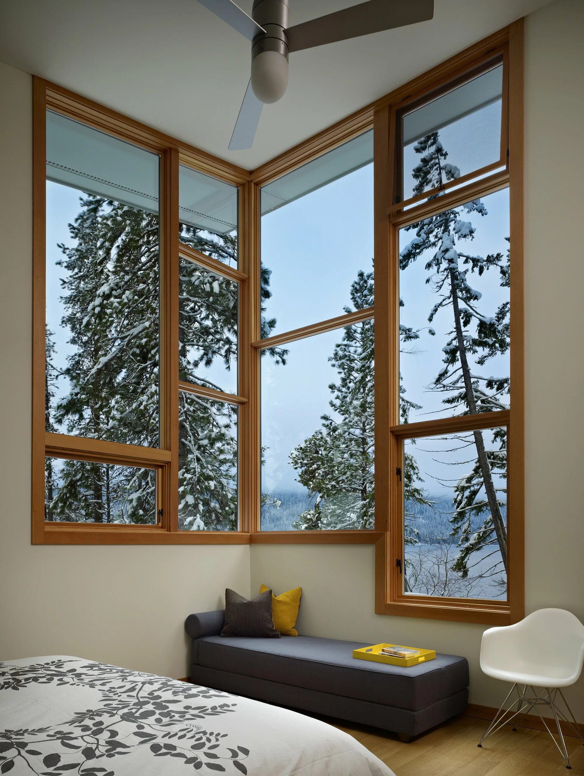 Пластиковые окна дизайн. Панорамные окна. Угловое панорамное окно. Деревянные панорамные окна. Угловое панорамное окно в доме.