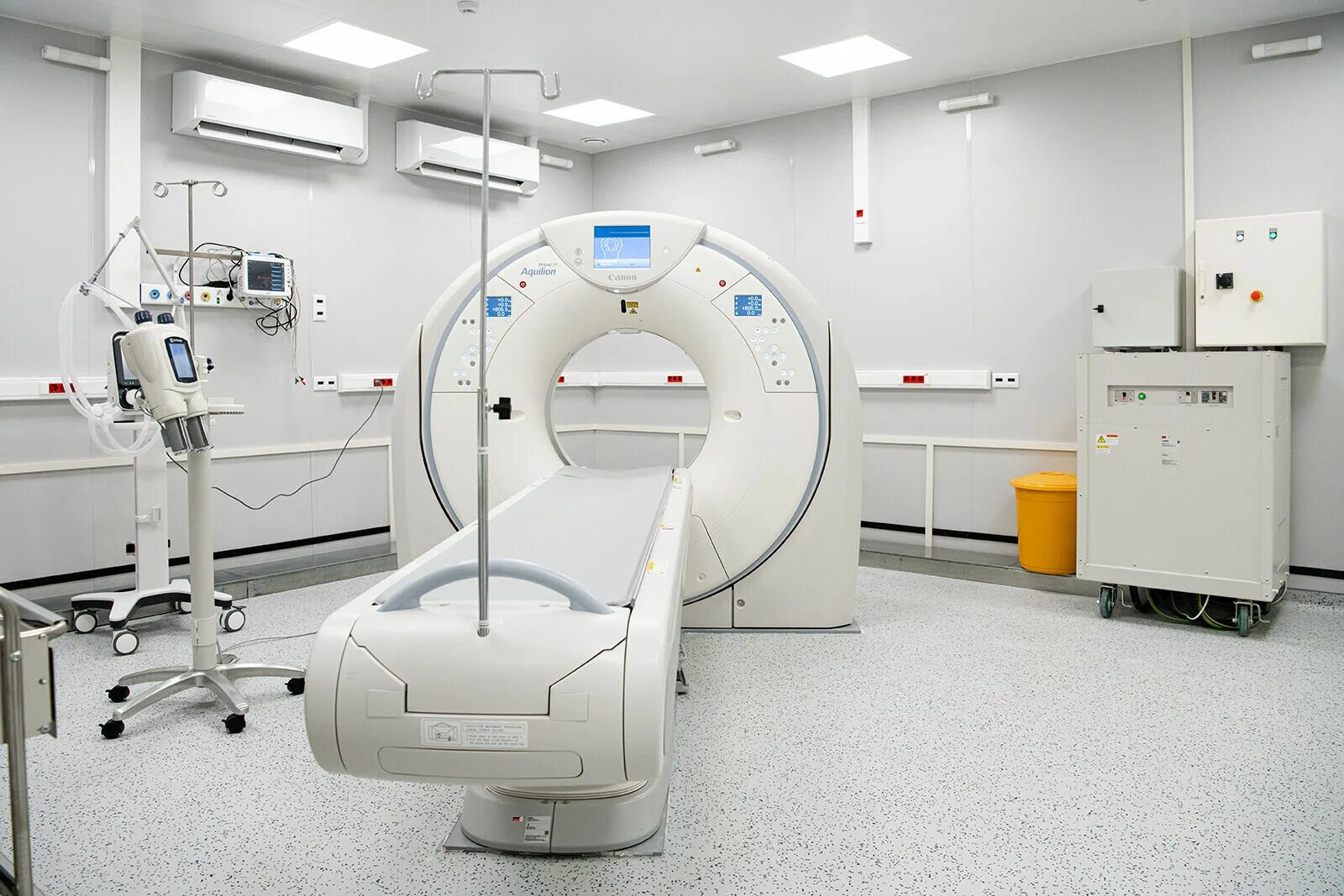 Томограф toshiba aquilion 16. Медицинское оборудование для медицинских учреждений. Дурова 26 пэт кт. Кт онкологический центр. Ихилов онкологический центр.