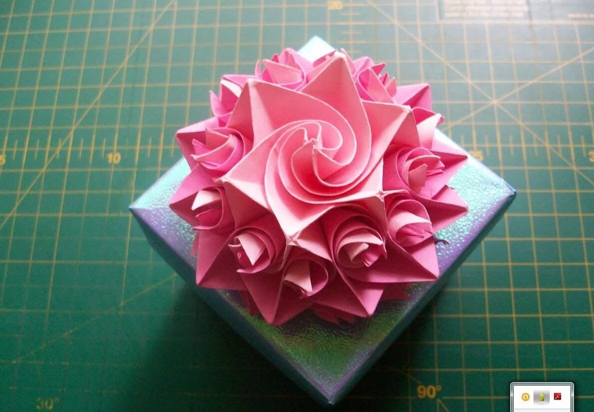 Оригами цветок. Красивые цветы оригами. Цветы из бумаги своими руками. Цветок из бумаги без клея.