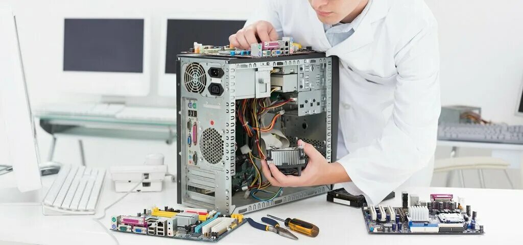 Техническое обслуживание пк. Компьютер мастер. Починить компьютер. Computing services. Компьютерный мастер.