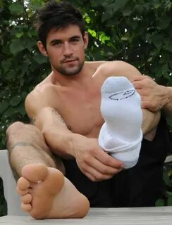 Footing on men