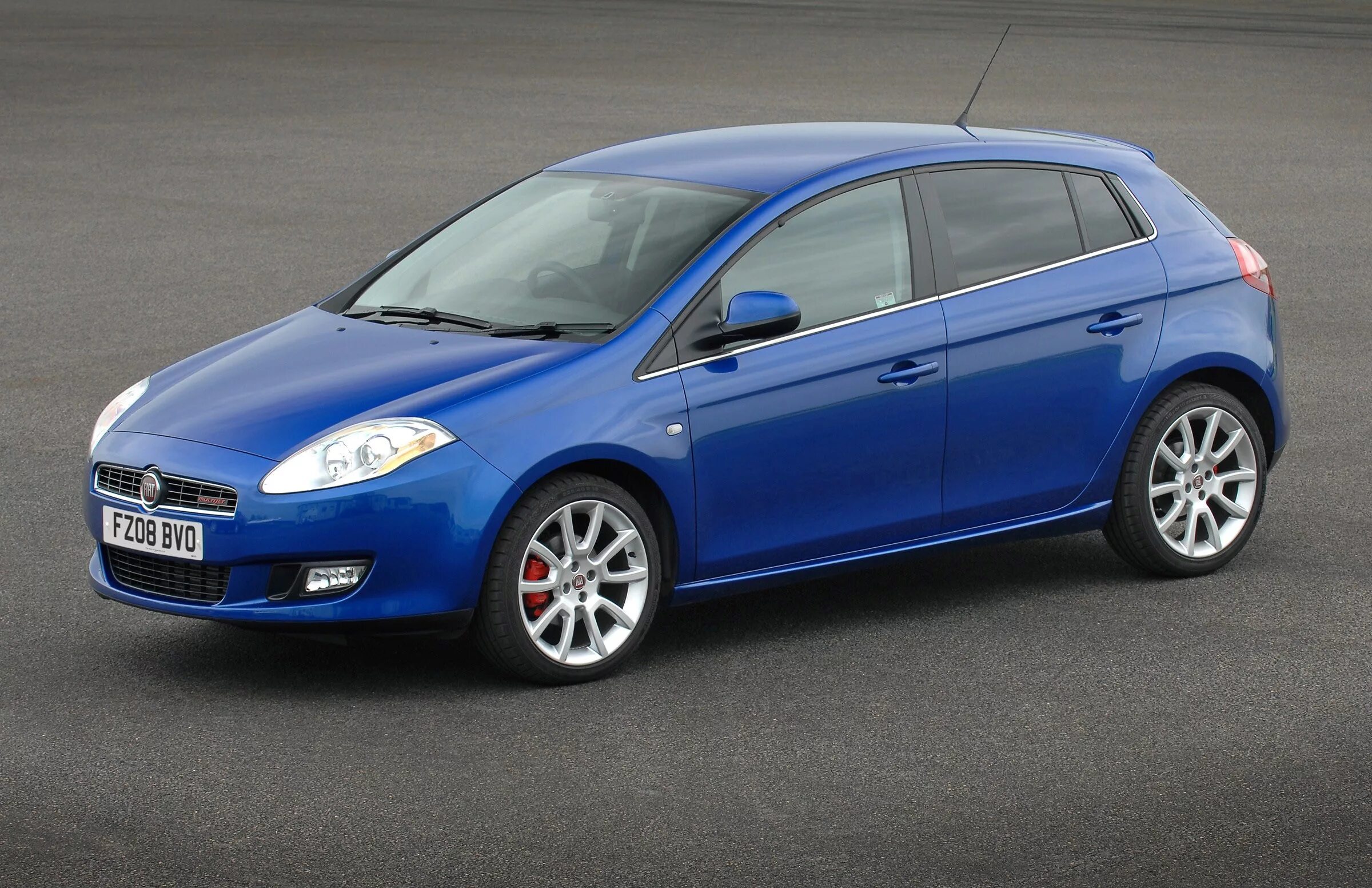 Фиат браво 2. Bravo 2007. Fiat bravo 2007. Bravo 2007. Fiat bravo 2007 универсал.