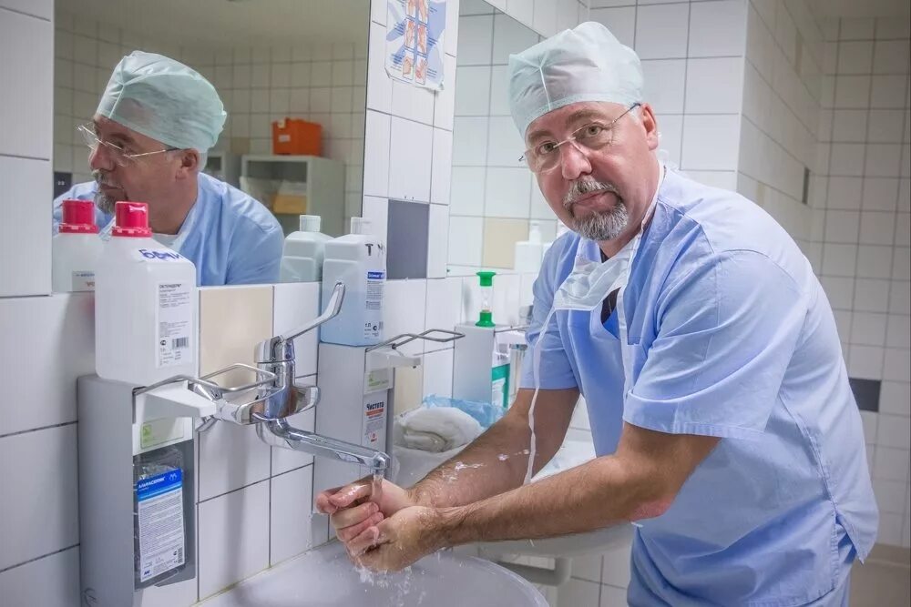 Боткинская больница узнать состояние. Шабунин боткинская больница.