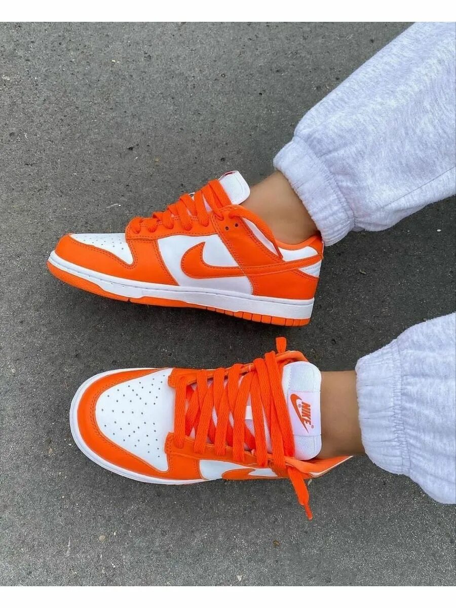 Оранжевые найк SB. Nike SB Dunk оранжевые. Найк сб данк оранжевые. Nike оранжевые кроссовки 20234.