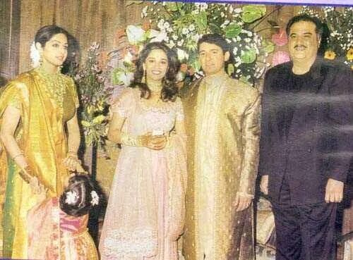 Мадхури дикшит биография и личная жизнь семья Madhuri dixit son arin birthday,दिल को छू जाएगा बेटे के बर्थडे पर माधुरी दीक्षित