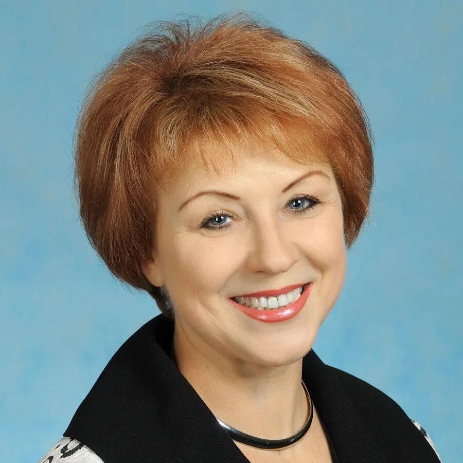 Учитель в школе. Учитель в классе. Классное руководство. Учительница рисунок для детей. Уроки учителя.