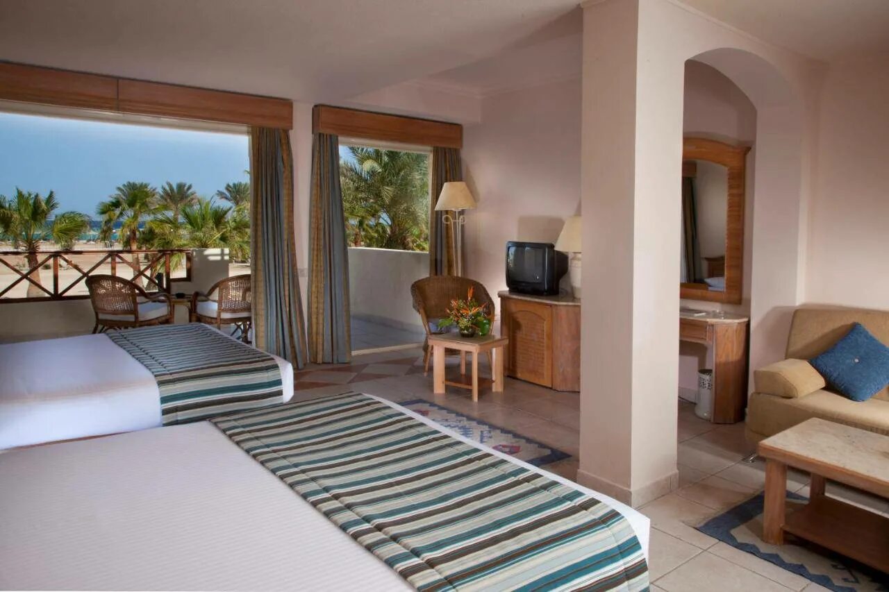 Coral beach hurghada 4. Coral Beach Resort Hurghada 4. Coral Beach Rotana Resort 4 Египет Хургада. Отель Coral Beach Hotel Hurghada. Отель Корал Бич Хургада Египет.