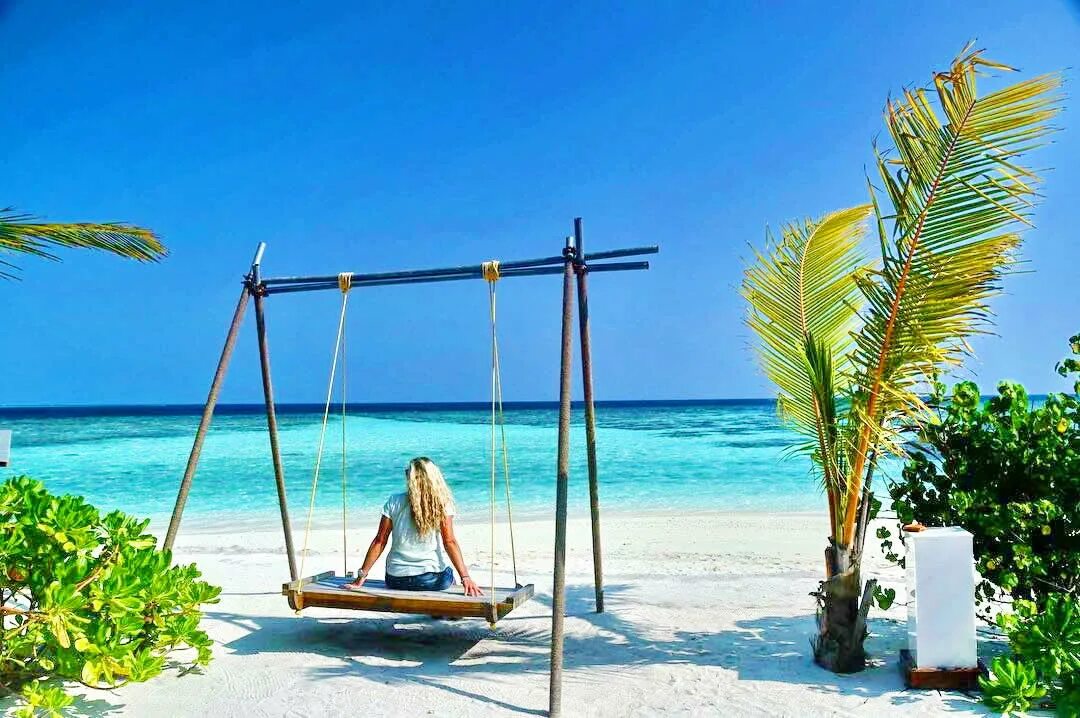 Plumeria Boutique Мальдивы. Остров Thinadhoo Мальдивы. Мальдивы остров Тинаду Plumeria. Plumeria Maldives Мальдивы, Вааву Атолл.