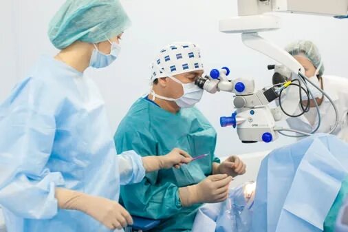 Глазная больница неотложная помощь. Глазная больница неотложная помощь. Травматолог кировск мурманская область. Глазной травмпункт. Скорая офтальмологическая помощь.