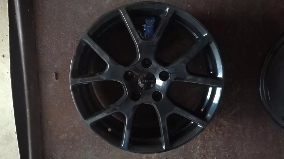 Диск journey. Литые диски додж джорни. диски на додж джорни r17. dodge journey диски r17. диски додж джорни драйв.