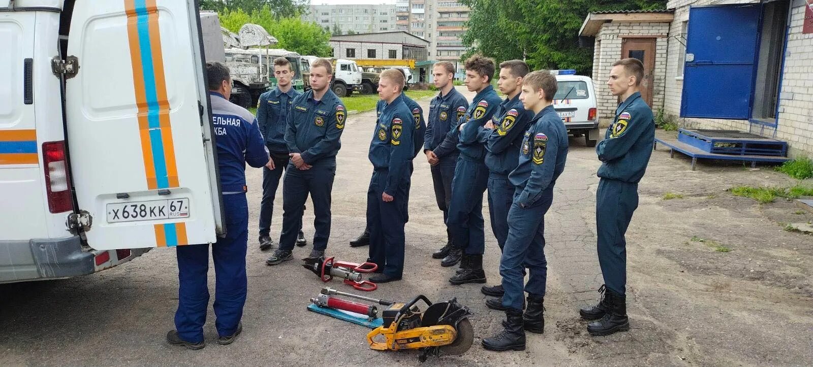 Спасательно пожарный центр смоленск сайт. Согбу пожарно-спасательный центр смоленск. аварийно-спасательная служба смоленск. службы спасения. пожарно-спасательной служба латвии.
