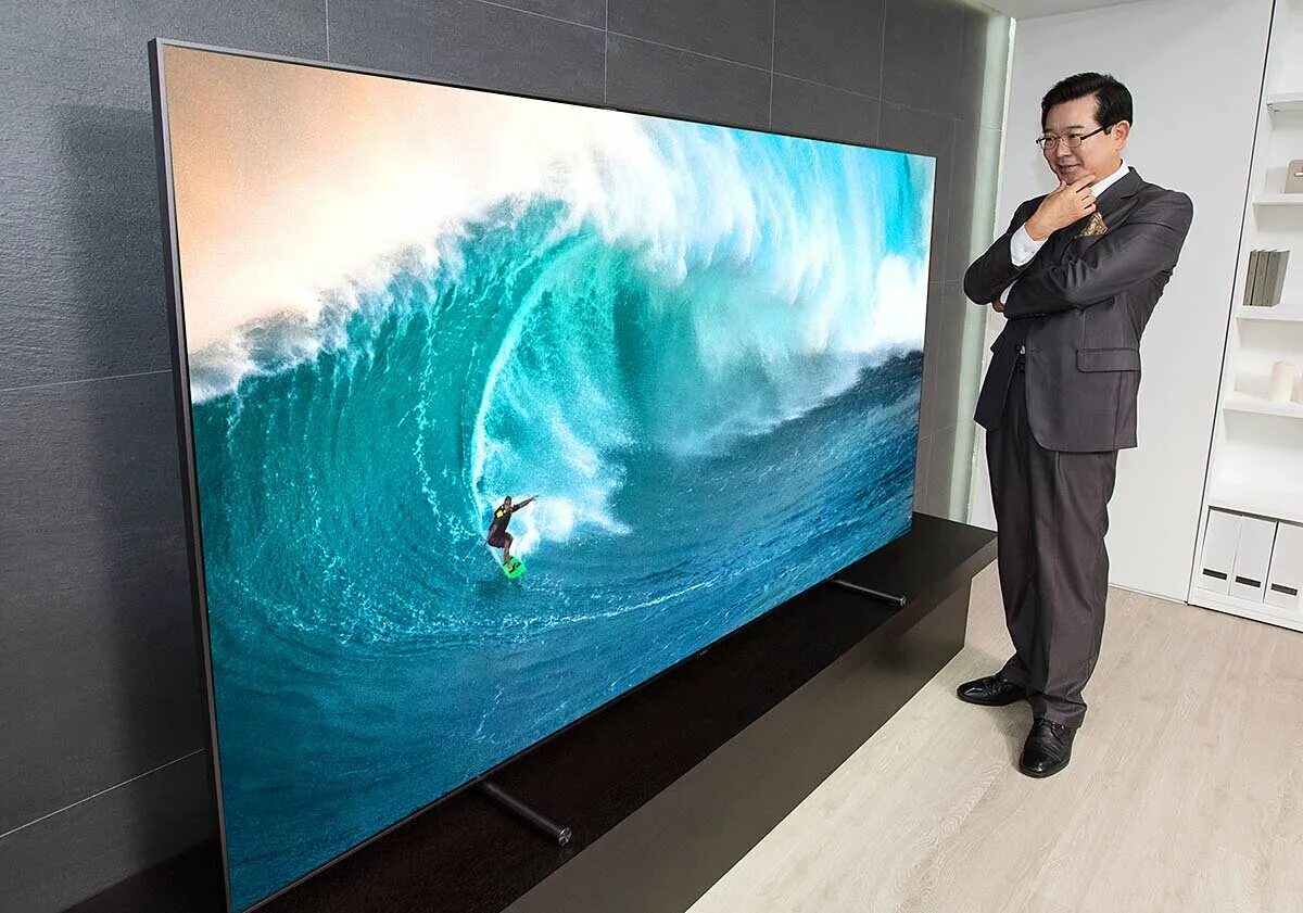 Найден новый телевизор. Самсунг QLED 75 дюймов. Плазма самсунг 75 дюймов. Телевизор самсунг 65 дюймов. Телевизор самсунг 100 дюймов.