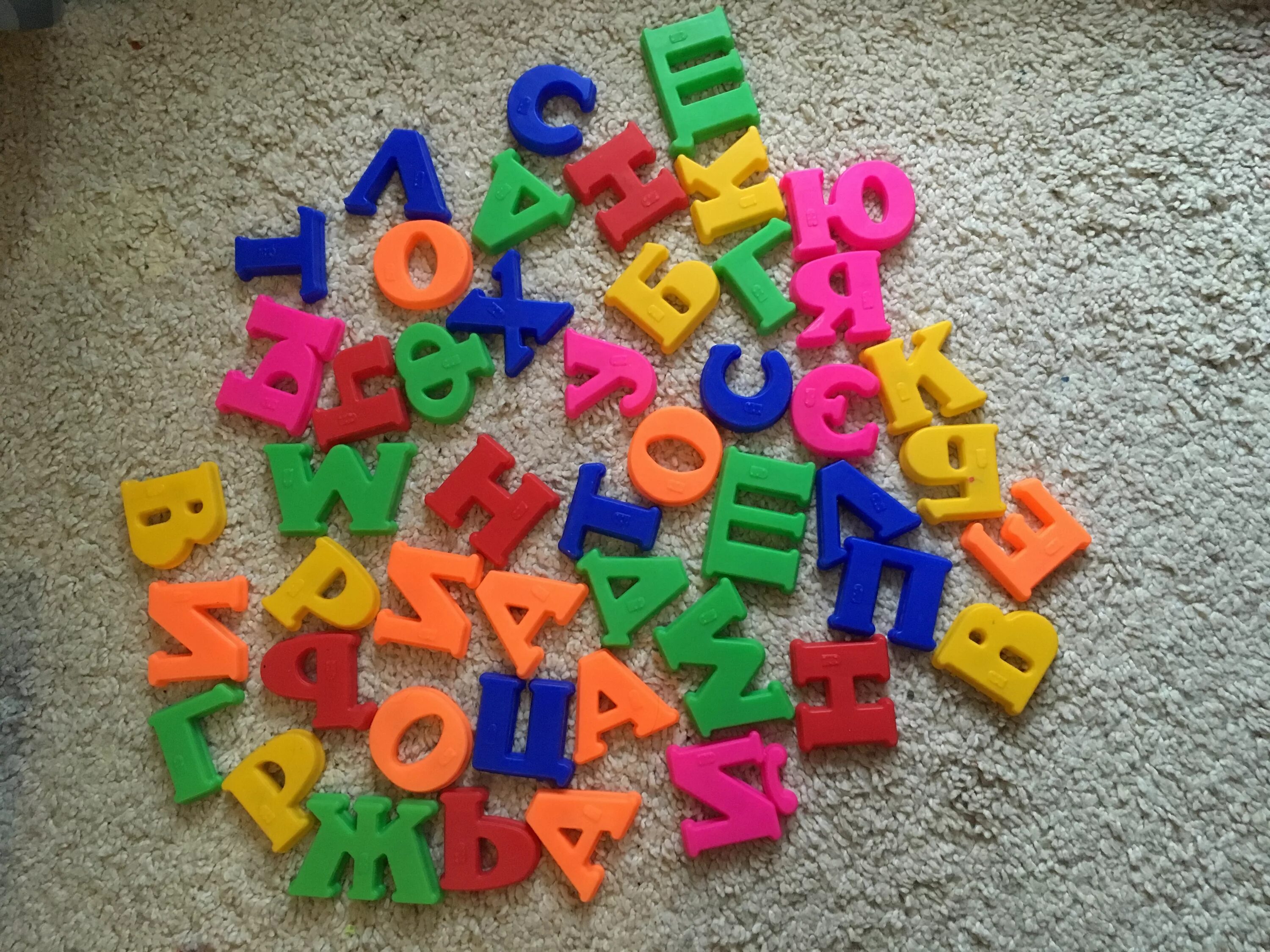 Буквы магнитные. Буквы на магнитах. Буквы на магнитах для детей. Пластмассовые буквы для детей.