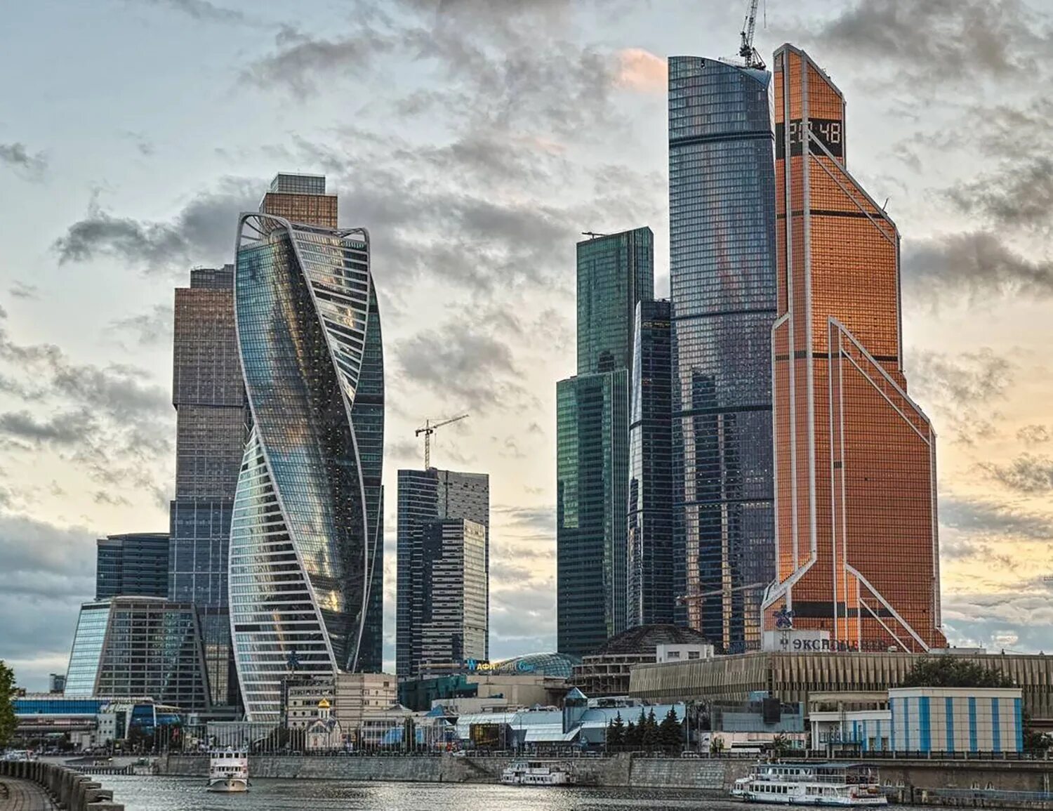 Башня око 2. Мфк «око» (южная башня). око тауэр москва. москоу сити башни. меркурий москва сити.
