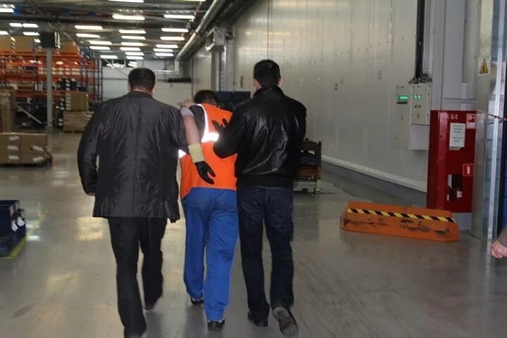 хищения со склада. склад с продуктами. хищения со склада. хищение с предприятия. большой склад оренбург петровский.