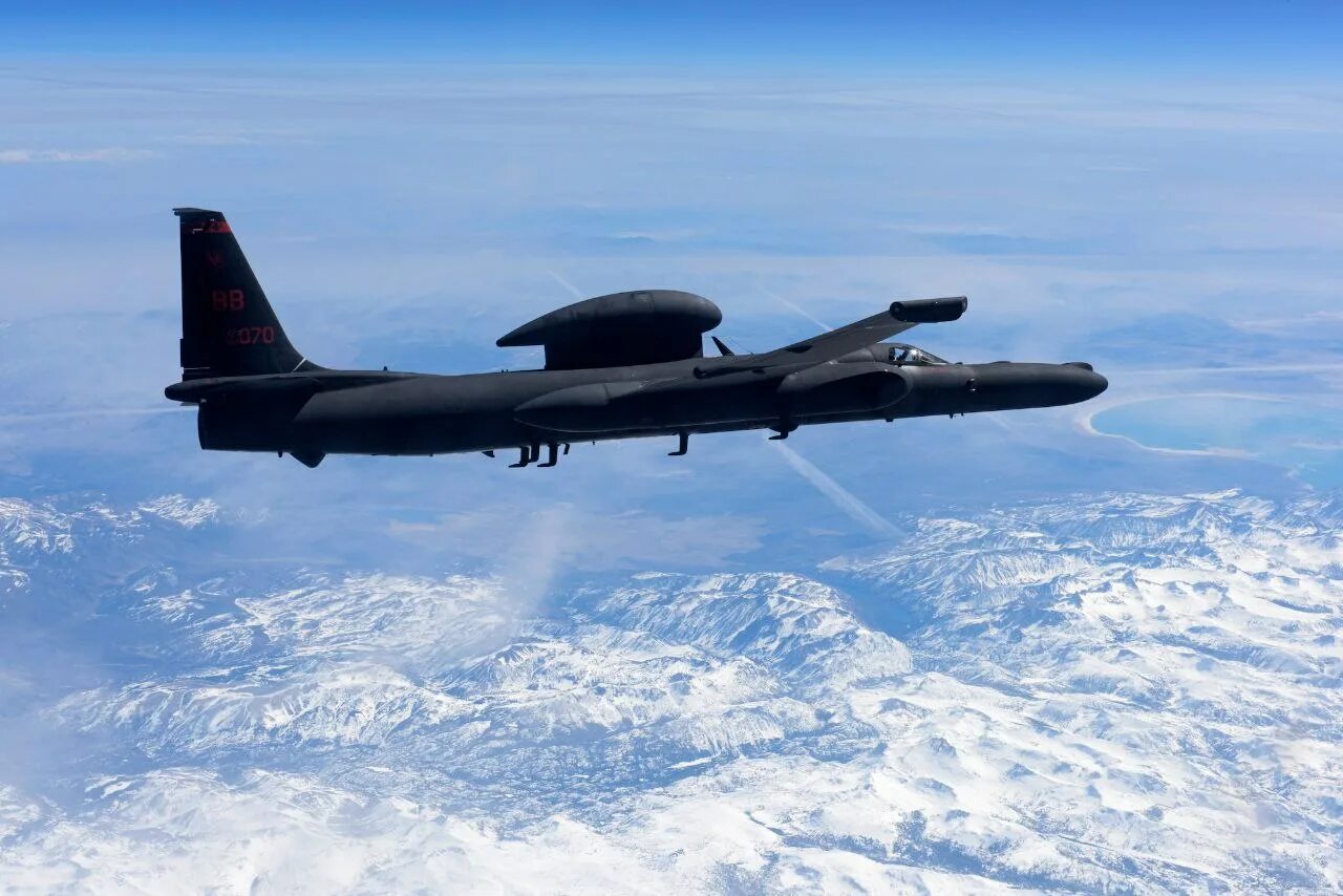 U-2 самолёт. Lockheed u-2. Lockheed u-2 Dragon Lady. Самолет разведчик США U-2.