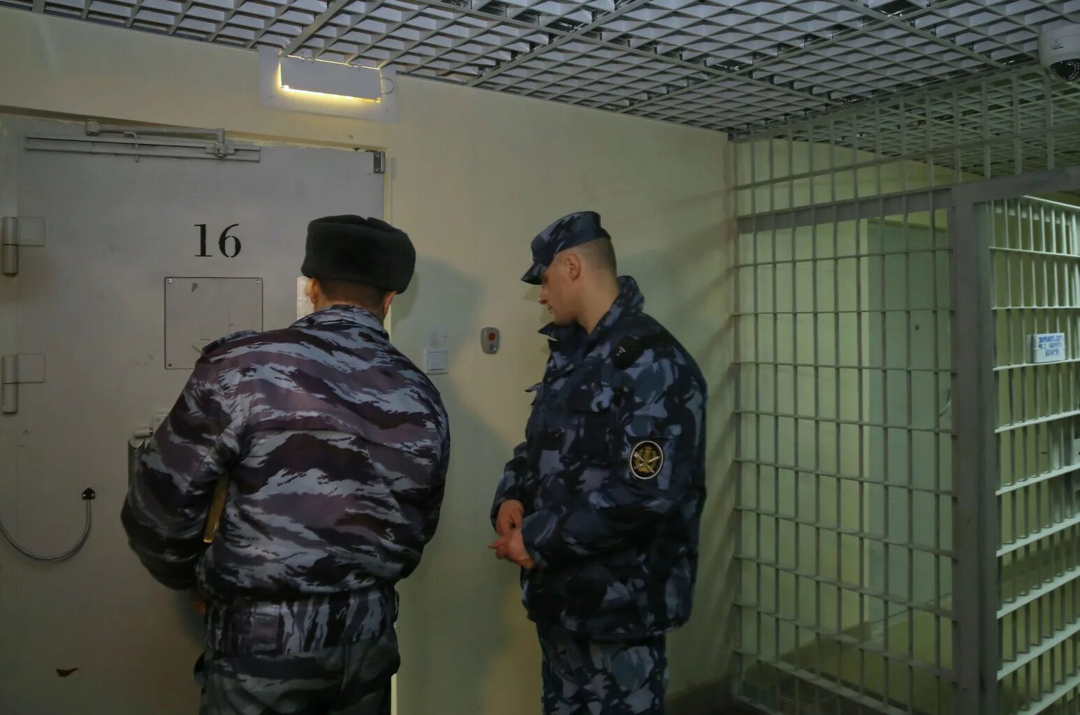 Работа в следственном изоляторе