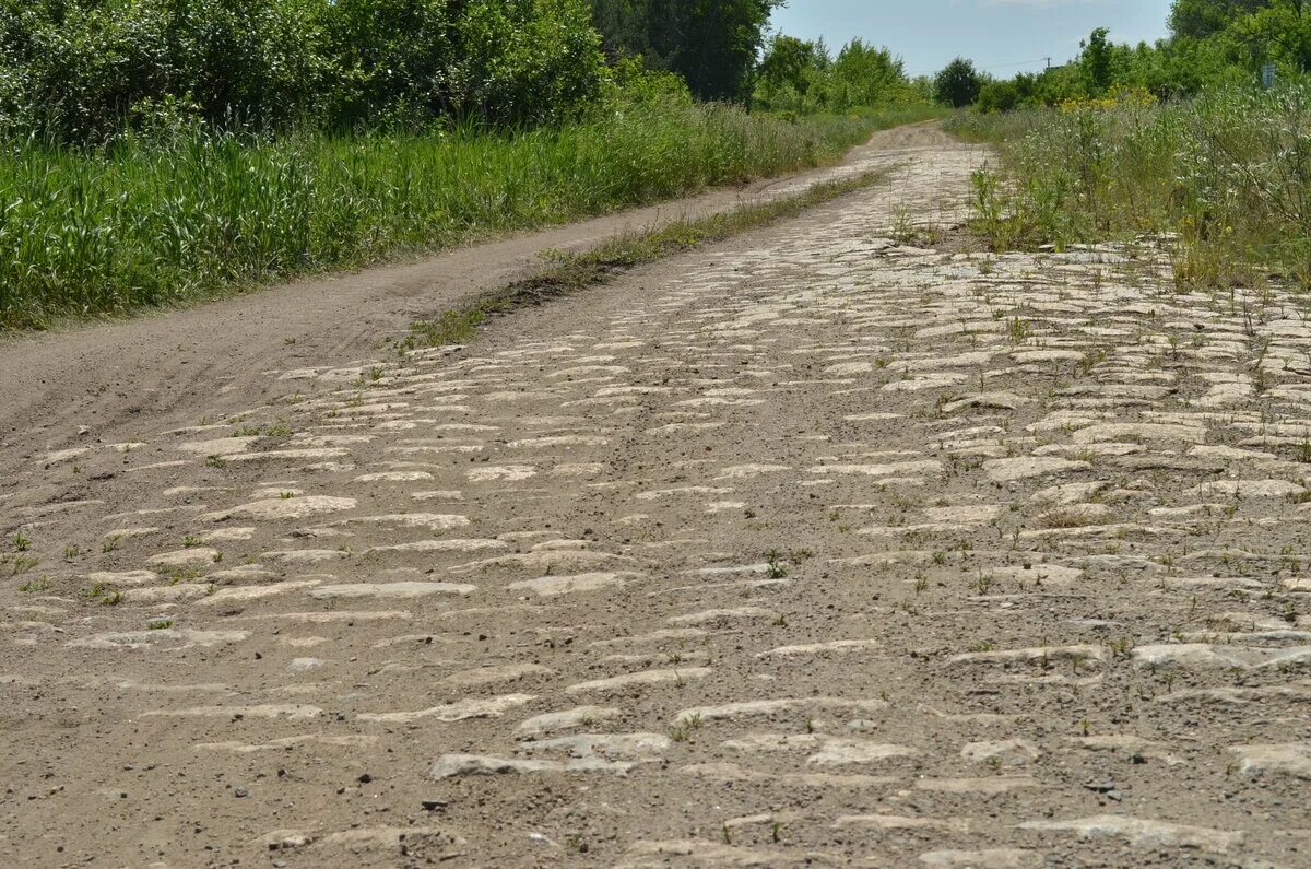 Погода в старых дорогах на 10. Екатерининский тракт в Казани. Старый Екатерининский тракт. Дорога Екатерины 2. Екатерининский тракт Царская дорога.