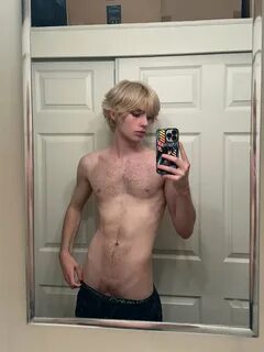 Rt if u wanna see the pants drop lower 🤤 