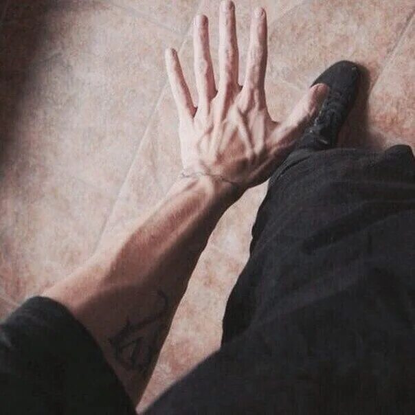 Рука мужчины. Мужские руки с венами Эстетика.