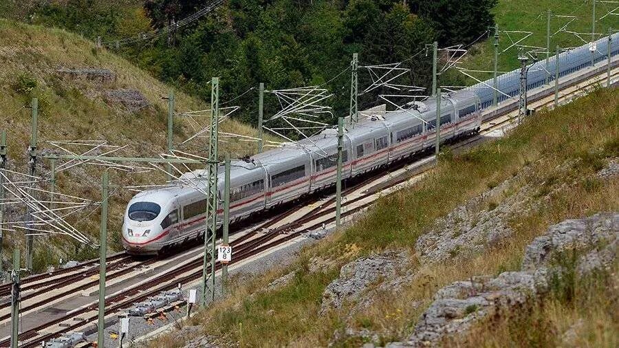 скоростные поезда бельгия. поезд москва берлин париж ржд. одноэтажный и двухэтажный поезд. международный вагон ржд. международное железнодорожное сообщение.