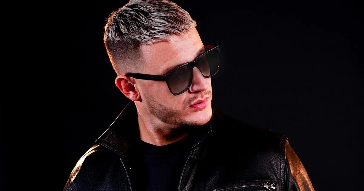 Снейк слушать. DJ Snake. DJ Snake прическа. Очки DJ Snake. DJ Snake без очков 2021.