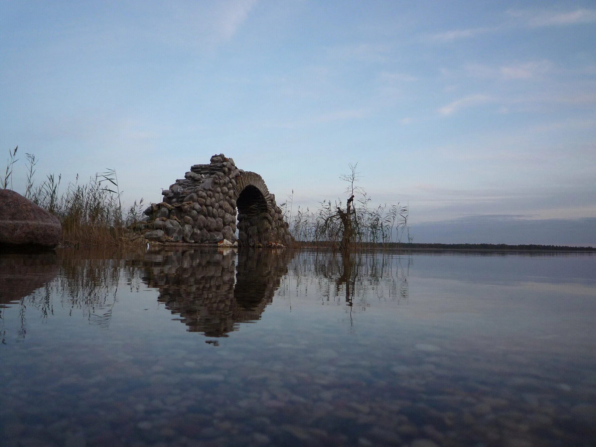 Озеро Гороховое Смоленка (Островский район) Фотопланета