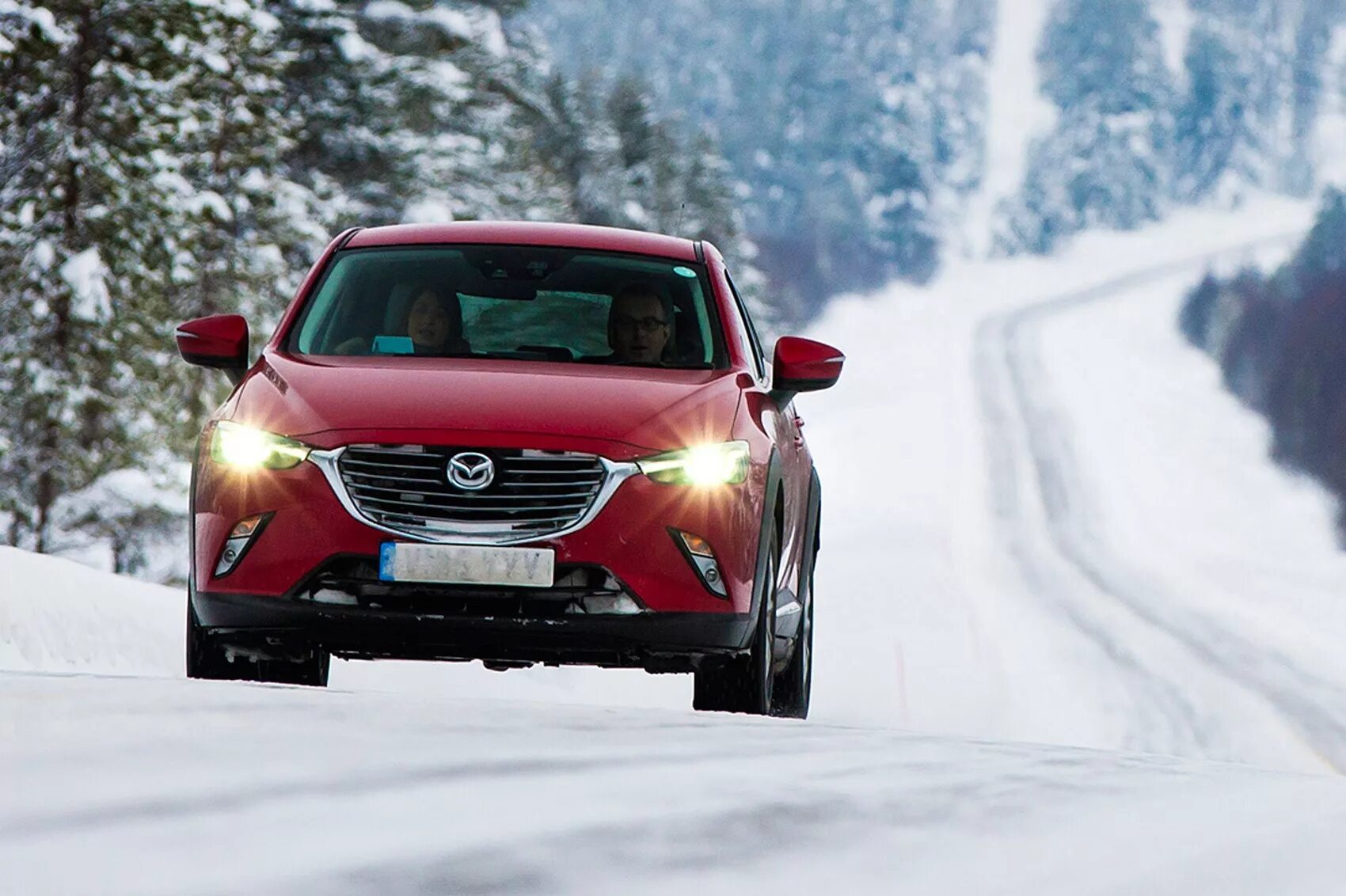 Mazda cx3 полный привод. Мазда сх5 зима. Mazda 3 AWD. Мазда СХ 35.