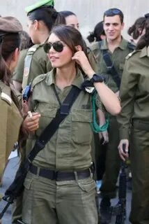 Служба женщин на своем