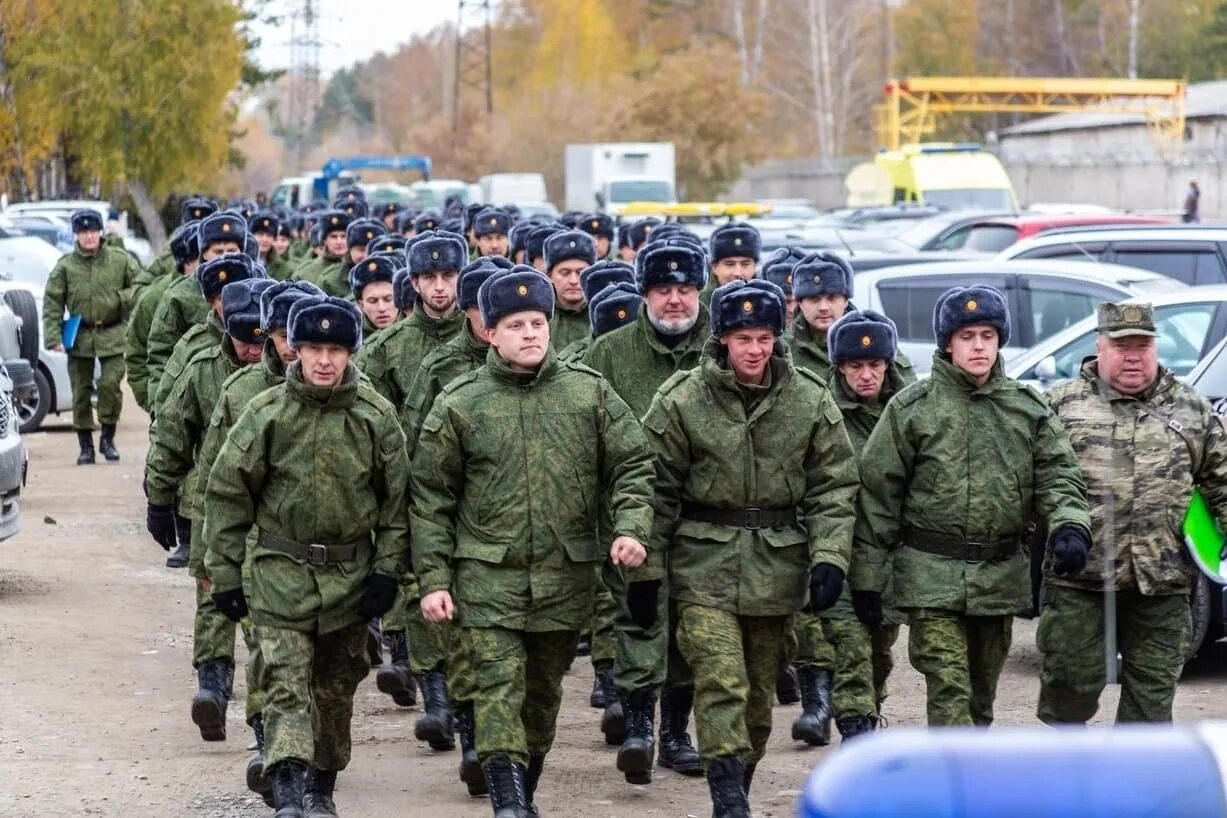 Армия мобилизация. Мобилизация в России 2023. Военная подготовка. Российские военные мобилизация.