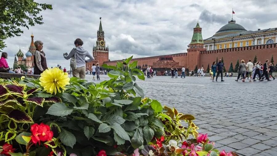 После 12 июня. Москва в июне. День России в Москве. Погода в Москве 12 июня. Москва сейчас.