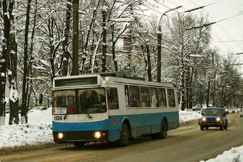В 9 едут