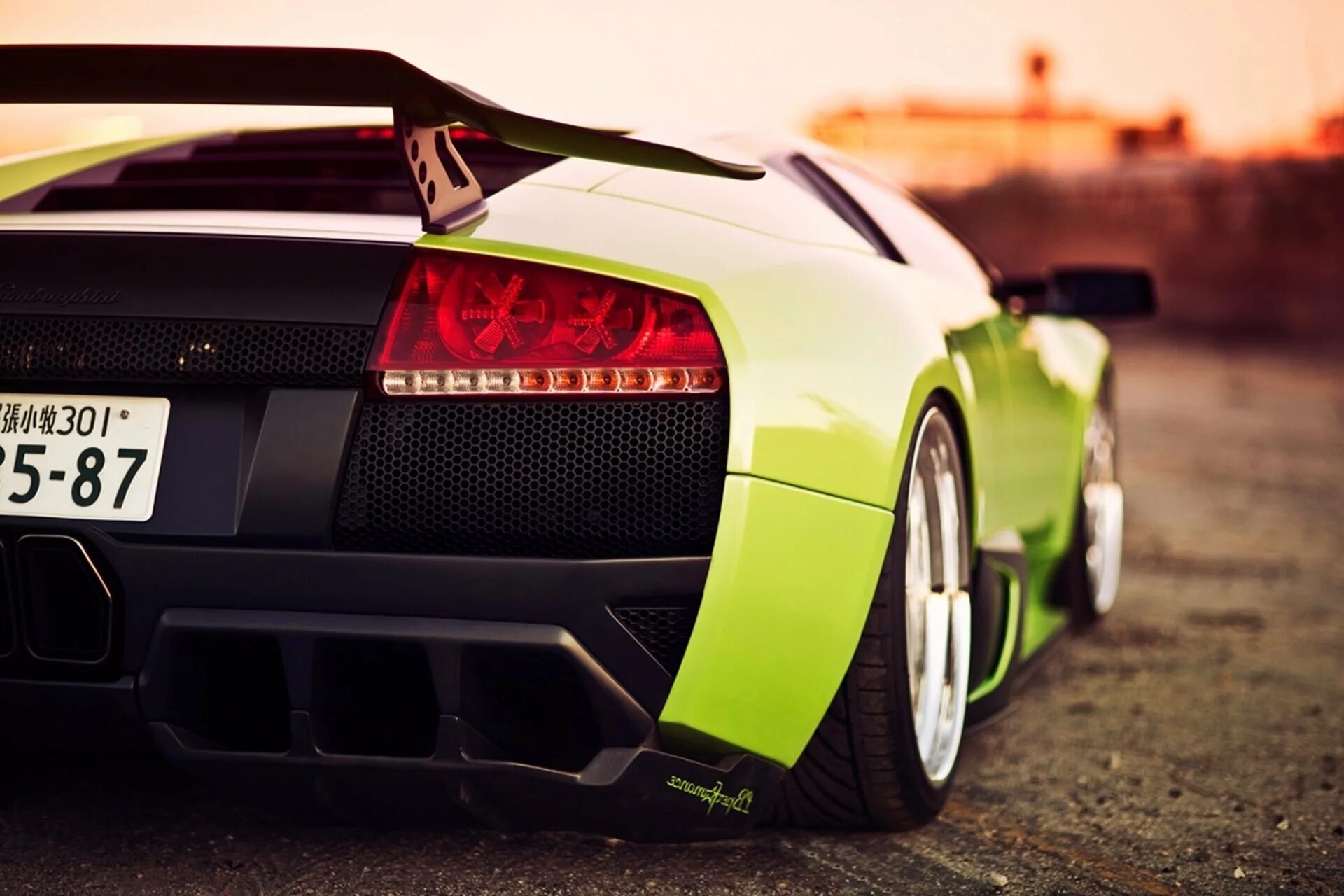 Самое четкое. Lamborghini Murcielago обои. Lamborghini Murcielago stance. Lamborghini Murcielago зад. Чёткие машины на аву.