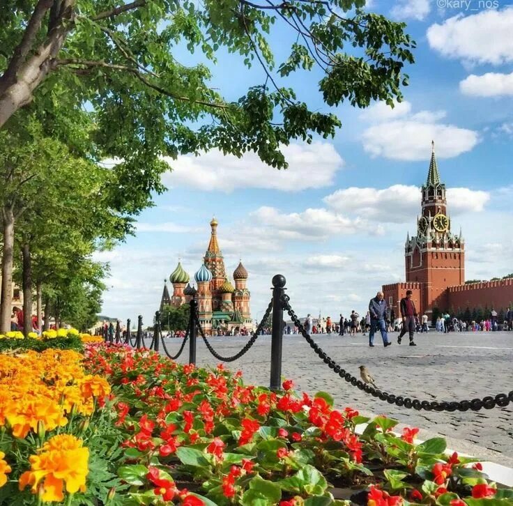 Москва летом 2019. Москва летом. Красивая Москва летом. Красная площадь лето. Красивые места в Москве летом.