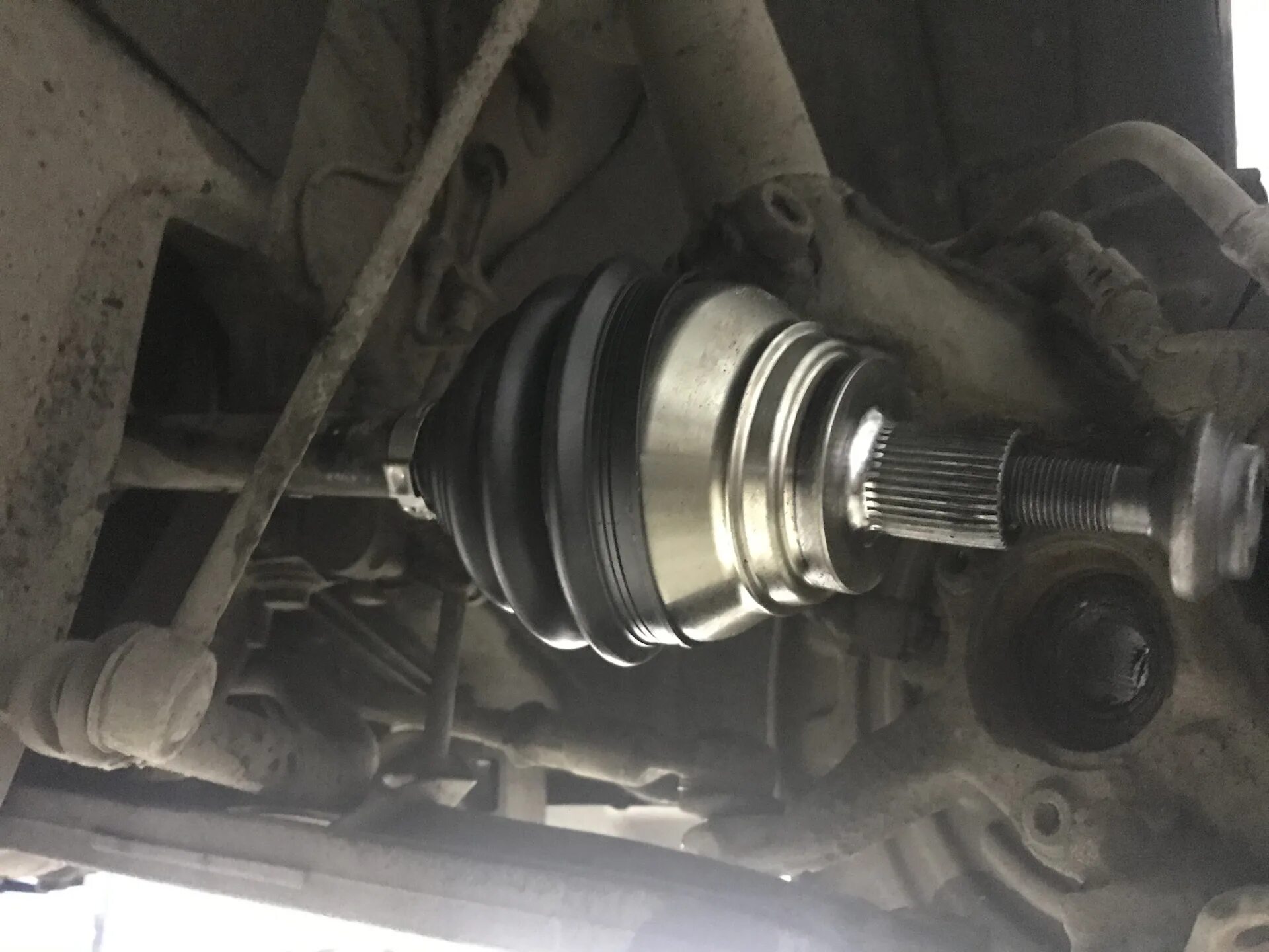 Пыльник внутренней гранаты форд фокус 2. Фокус 2 дизель пыльник привода. 5 2014 наружный шрус. Шрус наружный форд фокус. Пыльник гранаты форд фокус 2.