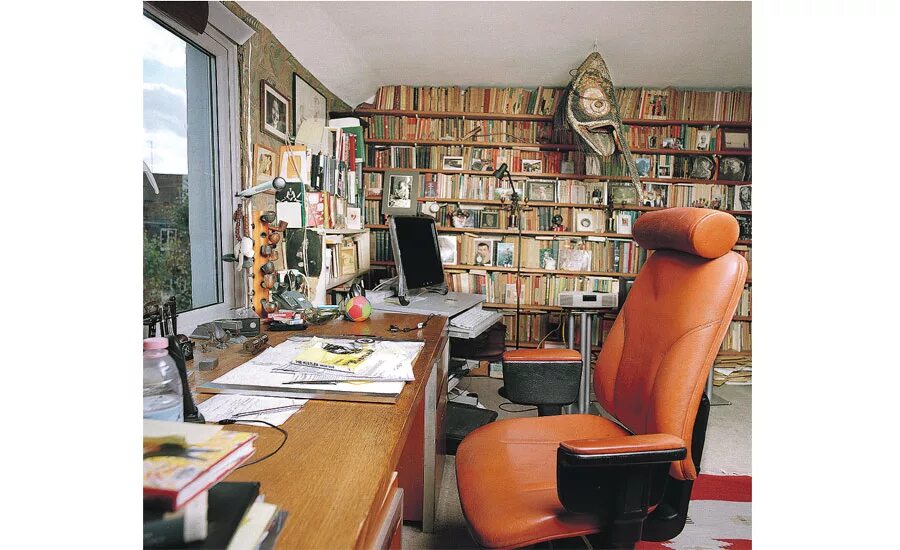 Write room. Writers room. writing room. chapters writing room. что делали в комната писатели.