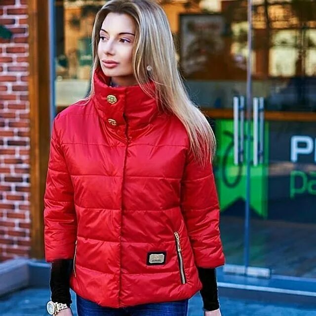 Сними мне куртку