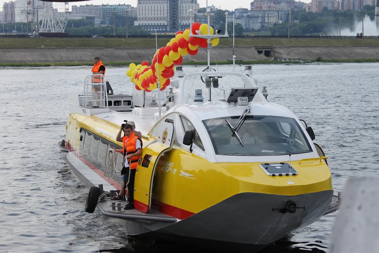 Валдай до казани из нижнего. Подводных крыльях &quot;валдай 45р&quot;. катер валдай 45р. валдай 45р судно. судно на подводных крыльях валдай 45р.