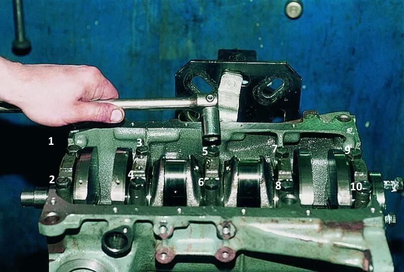 Как разобрать двигатель 2110 Разбор двигателя и новое название авто Lada 21102, 1,5 л, 2003 года поломка DR